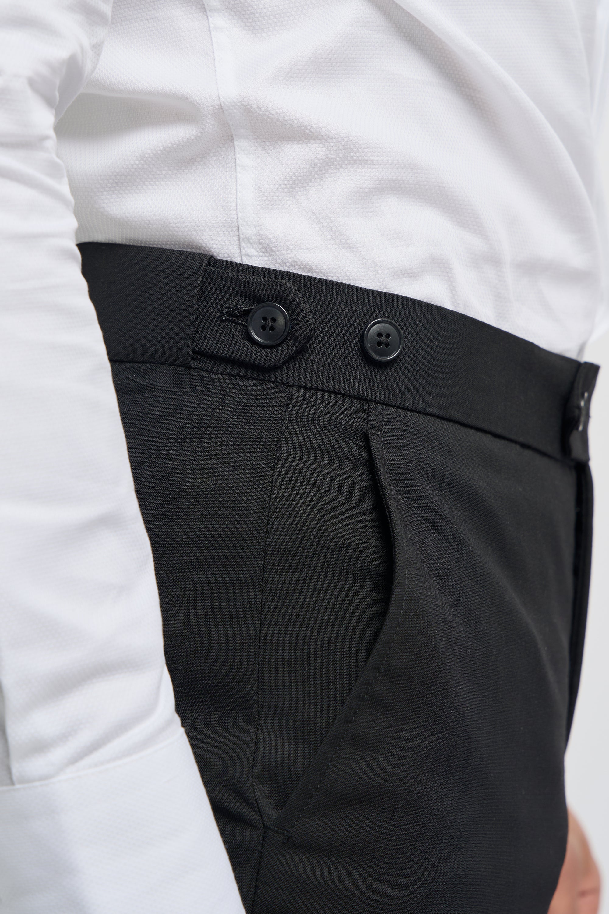 Aspen Black Double Breasted Two Piece Suit - Image 8