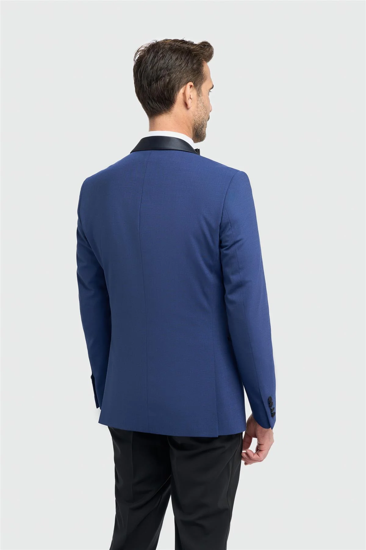 Aspen Electric Two Piece Suit - Image 5