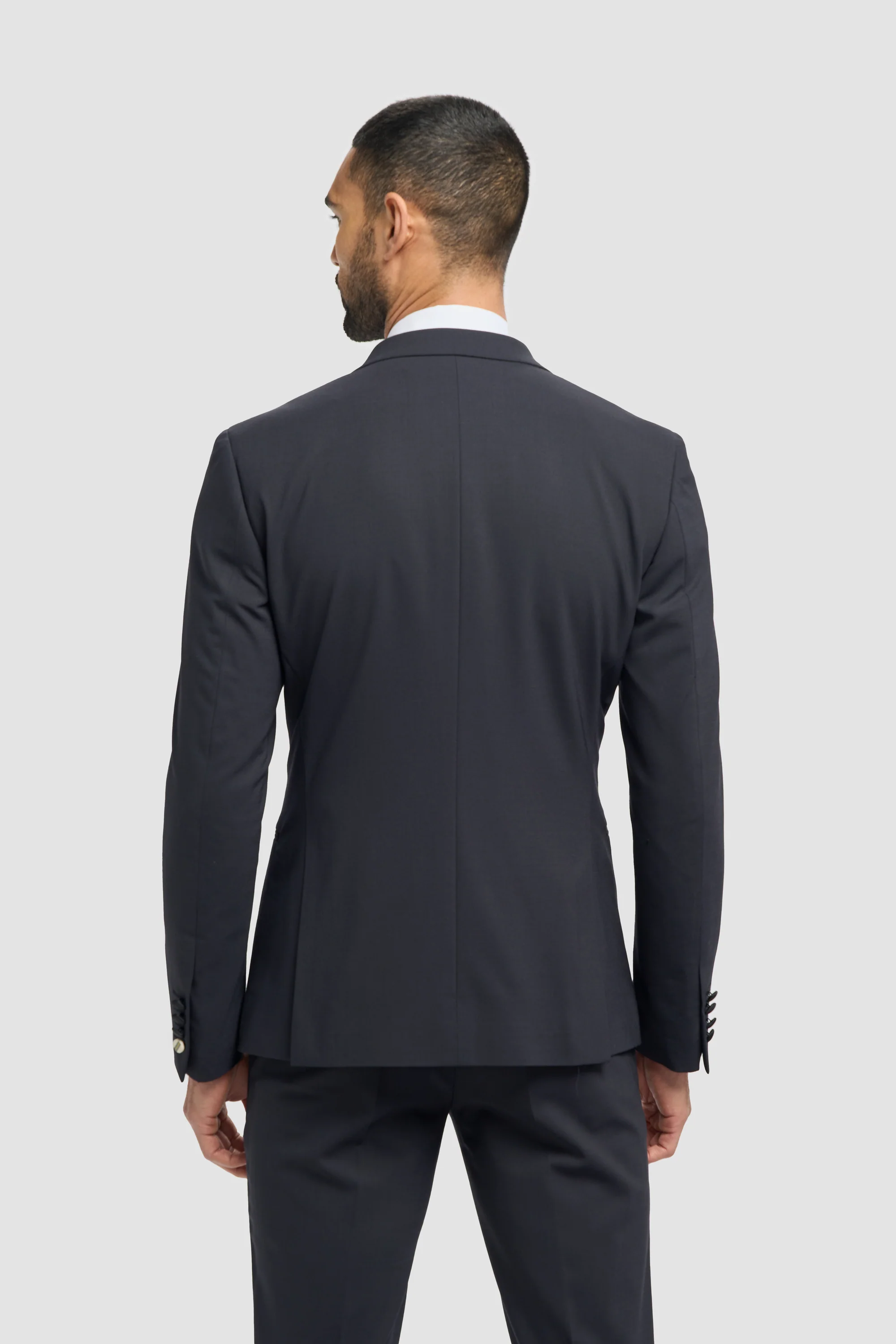 Aspen Midnight Navy Double Breasted Two Piece Suit - Image 6
