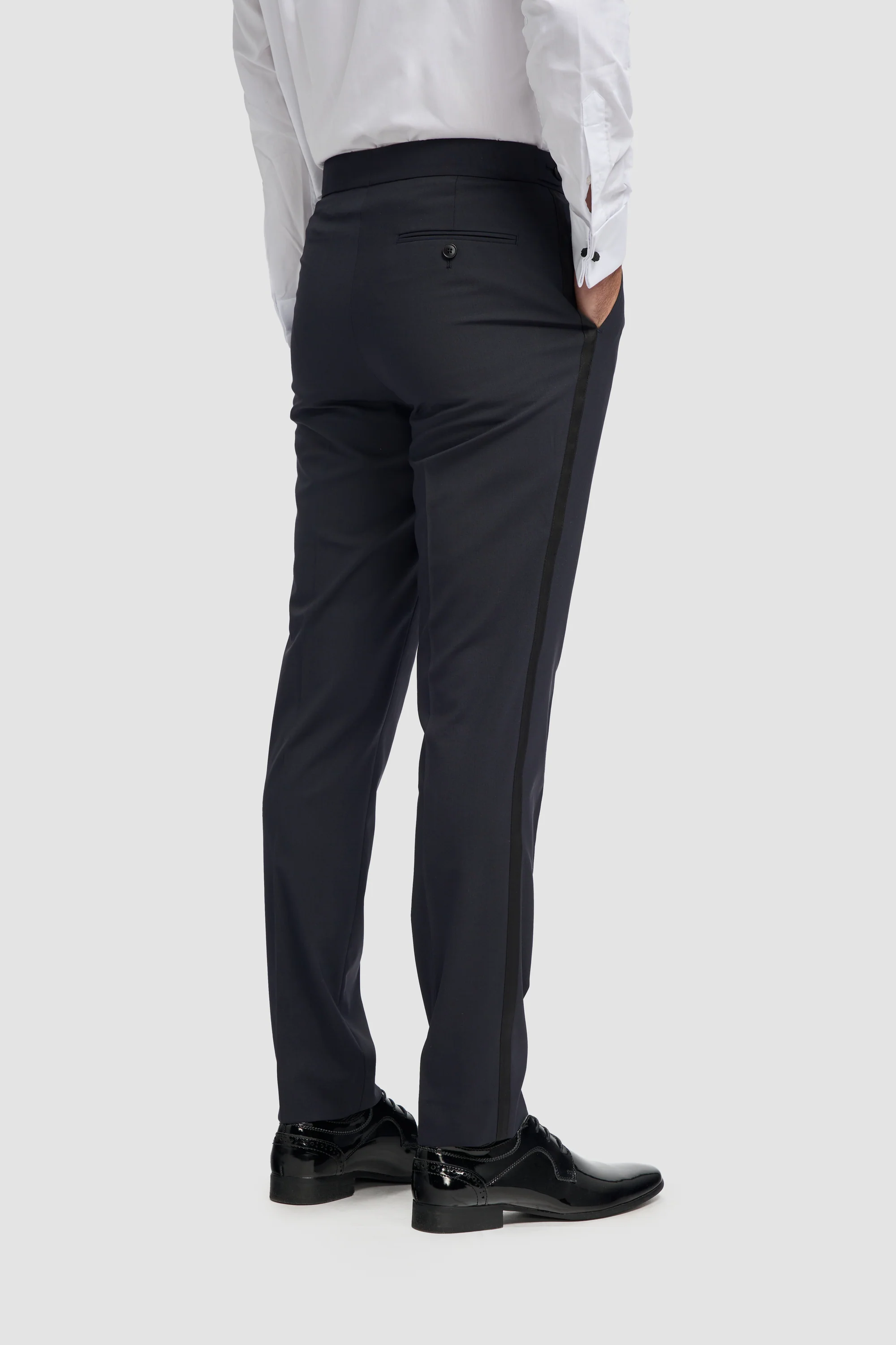 Aspen Midnight Navy Two Piece Suit - Image 8