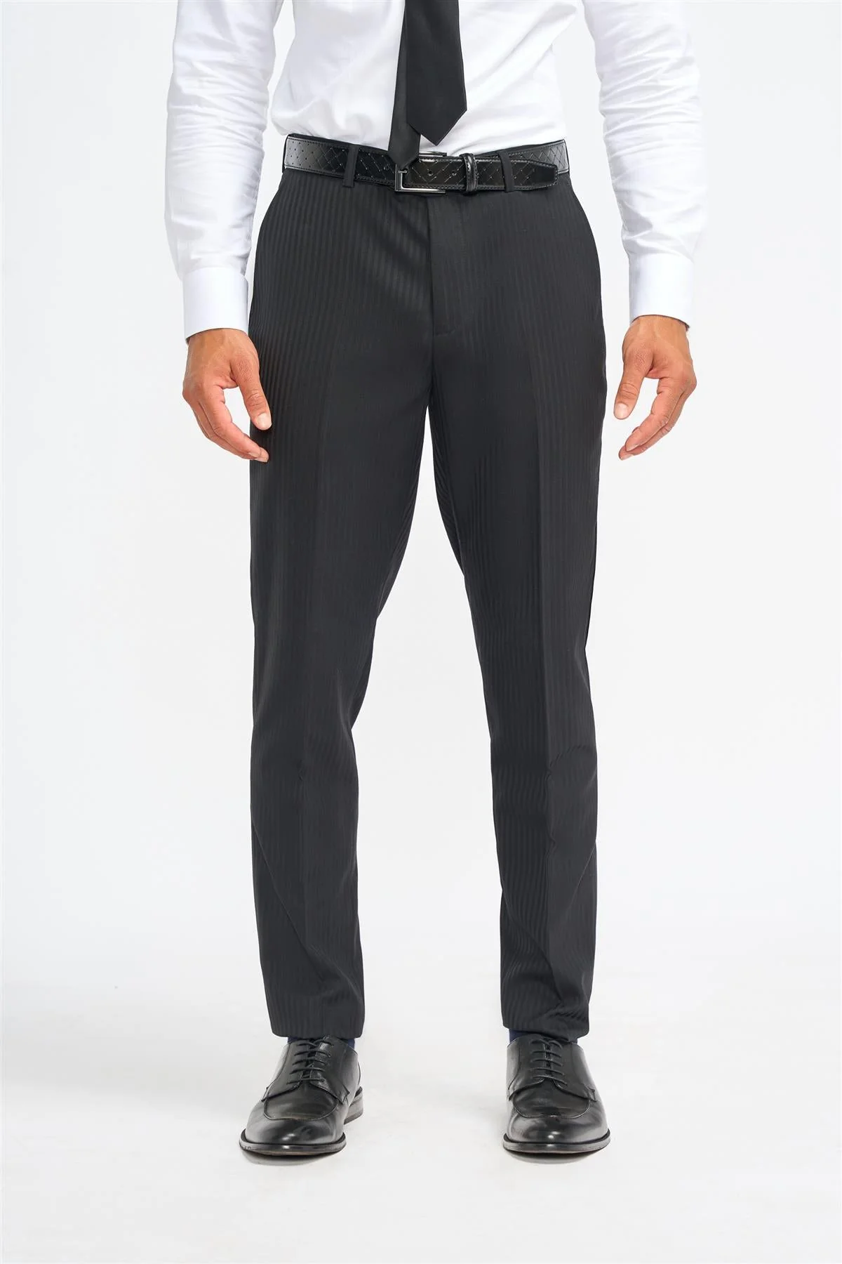 Roberto Black Three Piece Suit - Image 6
