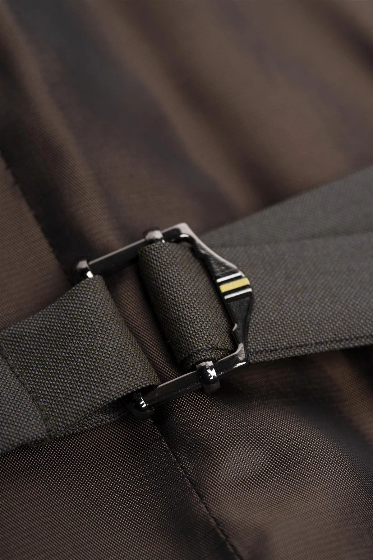 Bond Wool Rich Hazel Waistcoat - Image 6