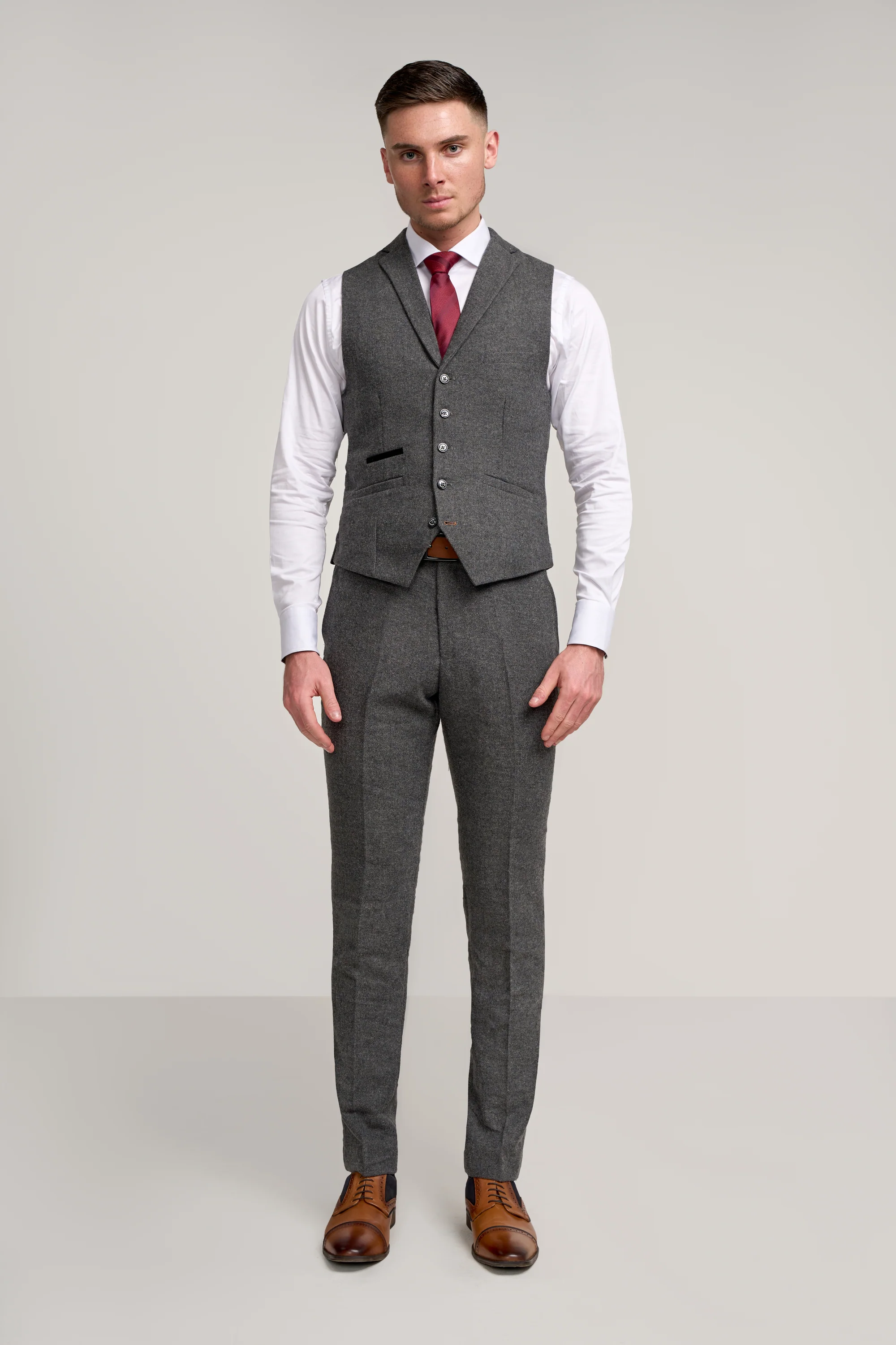 Cosmo Grey Three Piece Suit - Image 10