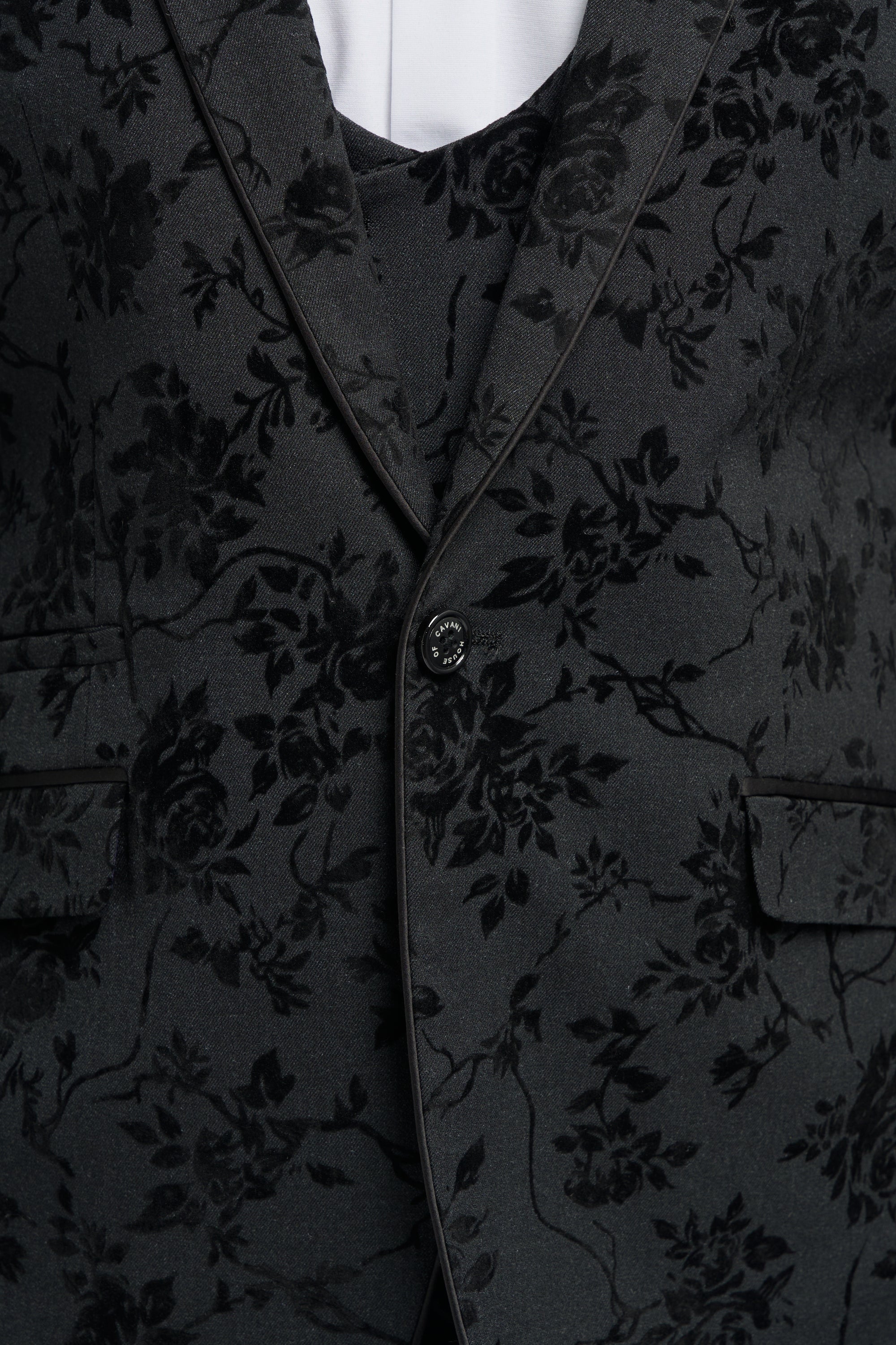 Georgi Floral Three Piece Suit - Image 4